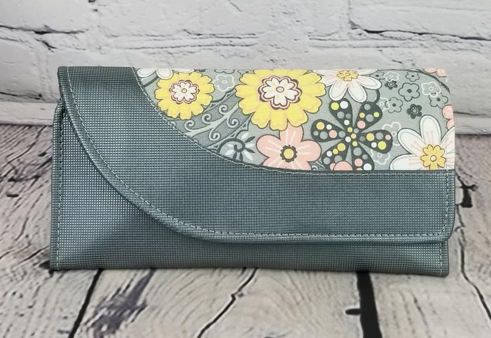 Strumpet Wallet PDF